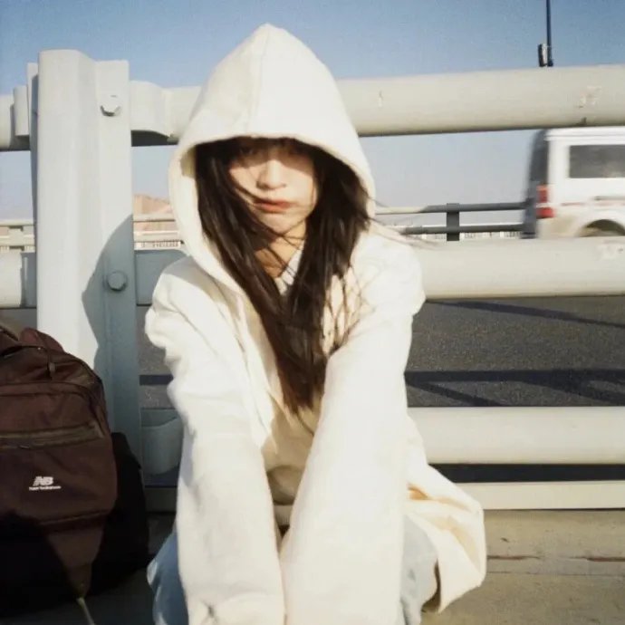 离婚后，陆总舔狗上身帮我提鞋